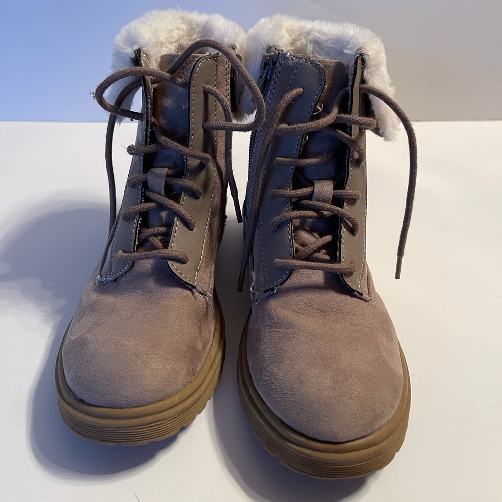 6” fur trim hiker boot toddler size 13